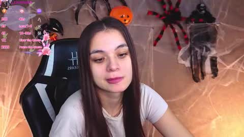 Snapshot of nina_fierce chatting on 28, 10, 2025 Ketrin online show from 28, 10, 2025