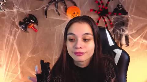 Snapshot of nina_fierce chatting on 31, 10, 2025 Ketrin online show from 31, 10, 2025