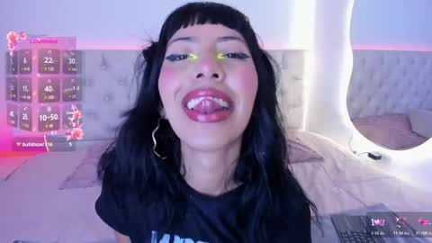 Snapshot of nina_fooxxx chatting on 9, 11, 2025 Nina Fox online show from 9, 11, 2025