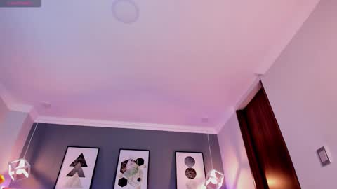 nina_ford_ online show from 16, 12, 2025