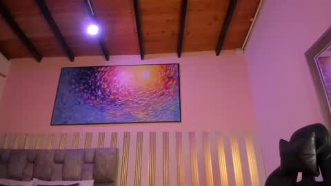 nina_glow_ online show from 17, 4, 2026