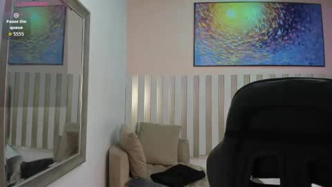 Snapshot of nina_glow_ chatting on 19, 5, 2026 nina_glow_ online show from 19, 5, 2026