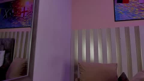 Snapshot of nina_glow_ chatting on 21, 6, 2026 nina_glow_ online show from 21, 6, 2026