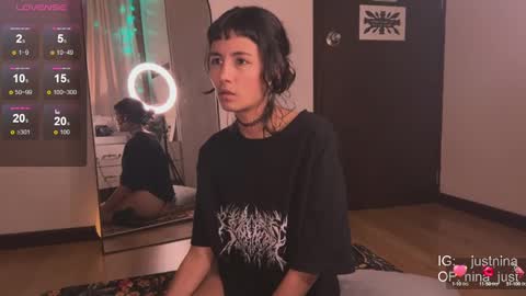 Snapshot of nina_just chatting on 5, 1, 2025 Nina. online show from 5, 1, 2025