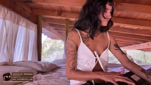 Snapshot of nina_just chatting on 12, 10, 2025 Nina. online show from 12, 10, 2025