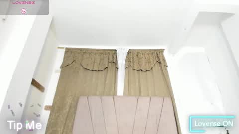 Snapshot of nina_keller_ chatting on 28, 11, 2025 nina_keller_ online show from 28, 11, 2025