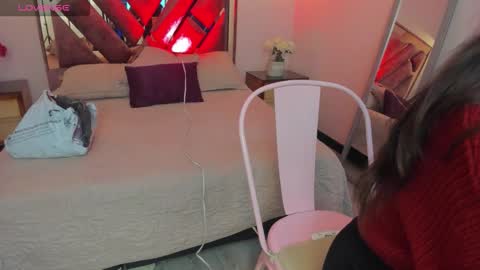 Nina myers online show from 23, 12, 2025