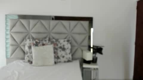  Nina  online show from 6, 11, 2025