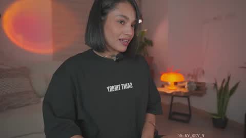 Snapshot of ninaa_sky chatting on 8, 8, 2026 online show from 8, 8, 2026