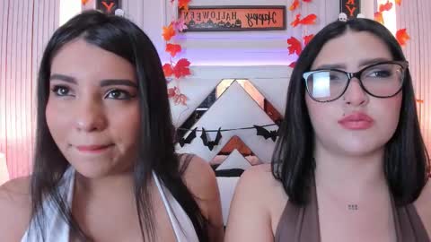 Snapshot of ninablooms01 chatting on 25, 10, 2025 Nina online show from 25, 10, 2025