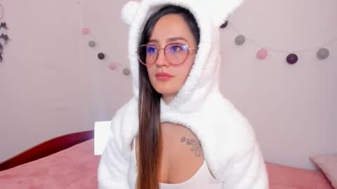 Snapshot of ninabryon1 chatting on 30, 10, 2025 Nina online show from 30, 10, 2025