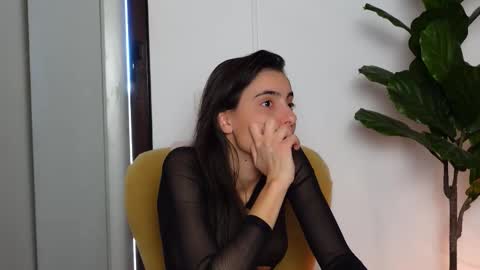 Snapshot of ninacrystal chatting on 31, 10, 2025 NinaCrystal online show from 31, 10, 2025