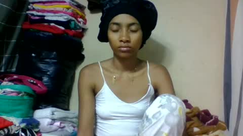 Snapshot of ninaeaa chatting on 14, 6, 2026 ninaeaa online show from 14, 6, 2026