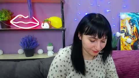 ninaflawlees online show from 31, 1, 2025