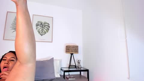 Snapshot of ninag0ld chatting on 19, 12, 2024 Nina Sara online show from 19, 12, 2024