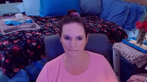 Snapshot of ninajaymes chatting on 2, 10, 2025 Nina Jaymes online show from 2, 10, 2025