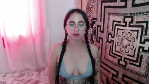 Snapshot of ninakravtz chatting on 16, 12, 2024 N I N A online show from 16, 12, 2024
