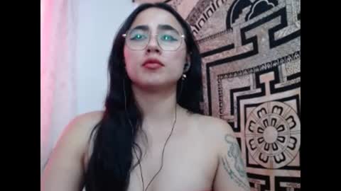 Snapshot of ninakravtz chatting on 23, 12, 2024 N I N A online show from 23, 12, 2024