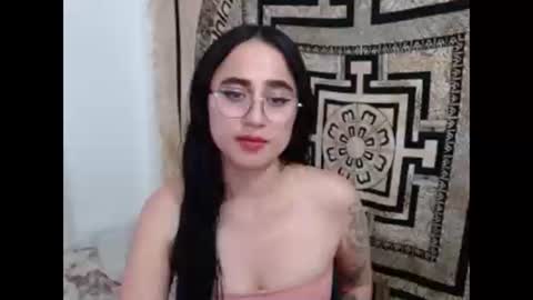 Snapshot of ninakravtz chatting on 23, 12, 2024 N I N A online show from 23, 12, 2024