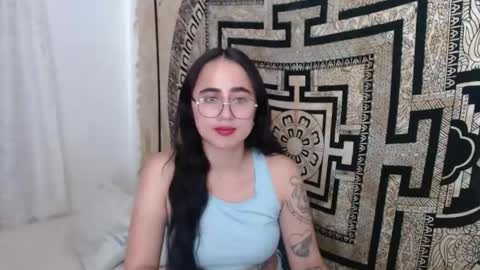 Snapshot of ninakravtz chatting on 4, 3, 2025 N I N A online show from 4, 3, 2025