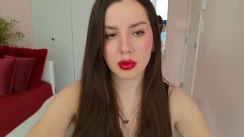 NinaOneil online show from 3, 12, 2024