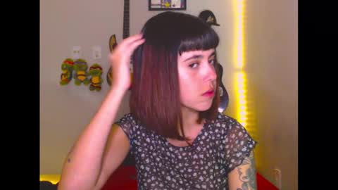 ninapellegrini17 online show from 12, 10, 2025
