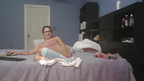 Snapshot of ninas1974 chatting on 16, 12, 2024 Ninaru online show from 16, 12, 2024