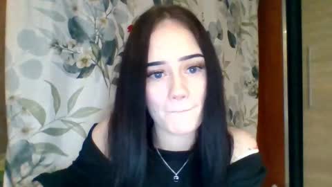 Snapshot of ninaseduce chatting on 15, 12, 2025 Nina online show from 15, 12, 2025