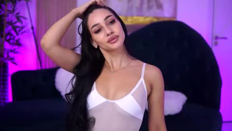 Snapshot of ninasolenne chatting on 6, 10, 2025 Ninna online show from 6, 10, 2025