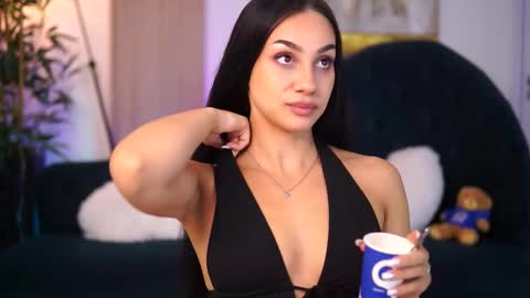 Snapshot of ninasolenne chatting on 9, 11, 2025 Ninna online show from 9, 11, 2025