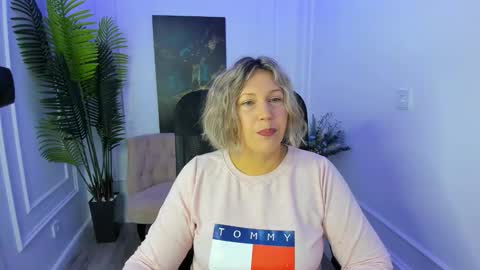 ninastarle online show from 26, 9, 2025