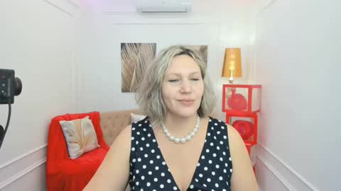 ninastarle online show from 13, 2, 2026