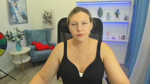 ninastarle online show from 14, 5, 2026