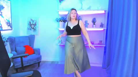 ninastarle online show from 18, 5, 2026