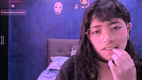 Snapshot of ninayellow chatting on 4, 10, 2025 Nina online show from 4, 10, 2025