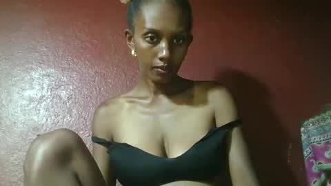 ninie246746 online show from 14, 1, 2025