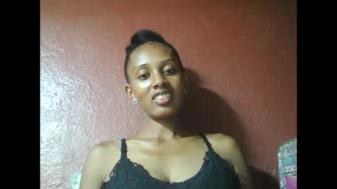 ninie246746 online show from 15, 2, 2025