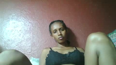 ninie246746 online show from 16, 2, 2025