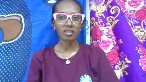 ninie246746 online show from 1, 6, 2026