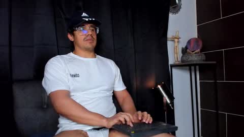 Snapshot of nipsfetich chatting on 20, 1, 2025 Steven online show from 20, 1, 2025