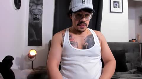 Snapshot of nipsfetich chatting on 4, 11, 2025 Steven online show from 4, 11, 2025