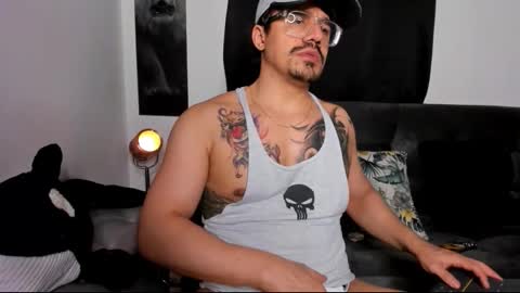 Snapshot of nipsfetich chatting on 26, 11, 2025 Steven online show from 26, 11, 2025