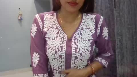 Nishu online show from 18, 6, 2026