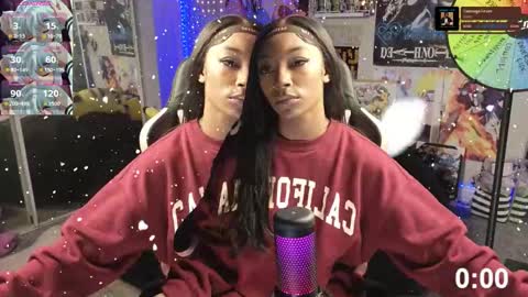 Snapshot of niviawolfe chatting on 5, 12, 2025 NIVIA WOLFE online show from 5, 12, 2025