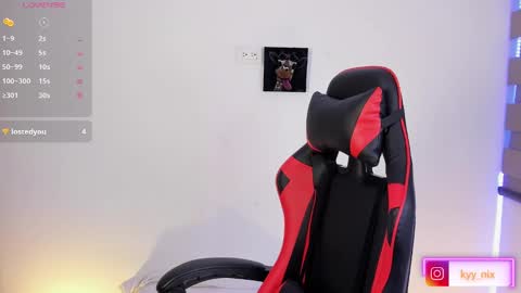 Snapshot of nix_kyy chatting on 27, 12, 2024 Nicki online show from 27, 12, 2024