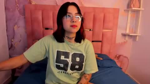 Snapshot of nixielee__ chatting on 13, 9, 2025 Nixie online show from 13, 9, 2025