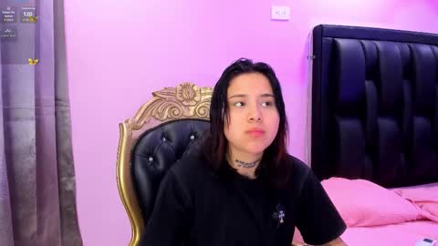 Snapshot of nixielee__ chatting on 13, 10, 2025 Nixie online show from 13, 10, 2025