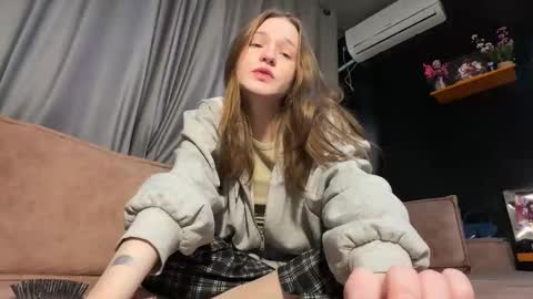 Tears Lora online show from 6, 3, 2026