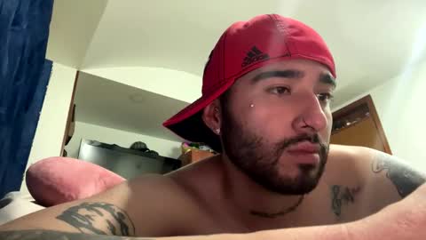 Snapshot of noa_bonucci chatting on 21, 12, 2025 noa_bonucci online show from 21, 12, 2025