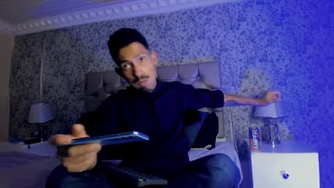 Noah online show from 6, 4, 2026